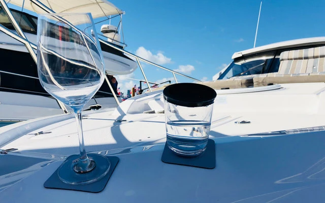 Silwy® Tritan Magnetgläser Mit Untersetzer 2er Set (250 Ml) 7 Silwy® Tritan Magnetgläser Mit Untersetzer 2er Set (250 Ml) – Bild 5