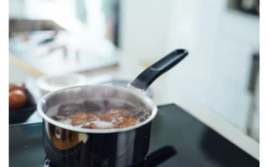 Fiskars Functional Form Stieltopf 1,5 Liter -Campingkochgeschirr Geschäft 739886 4988033